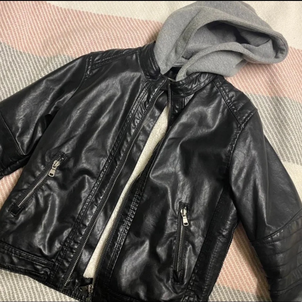 COPY - H&M boys faux leather coat 6/7